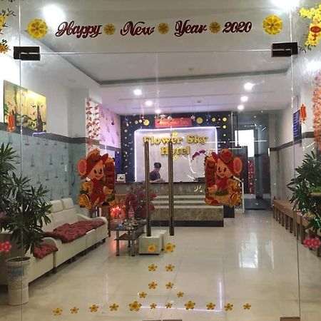 Khach San Flower Sky ニャチャン エクステリア 写真